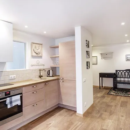 Castle View By Reside Baltic Wilno