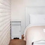 Castle View By Reside Baltic Apartment Vilnius